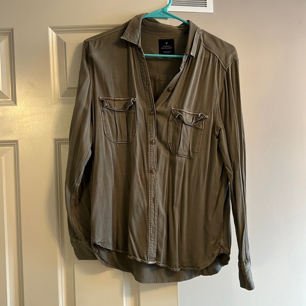Vintage boyfriend green button up
